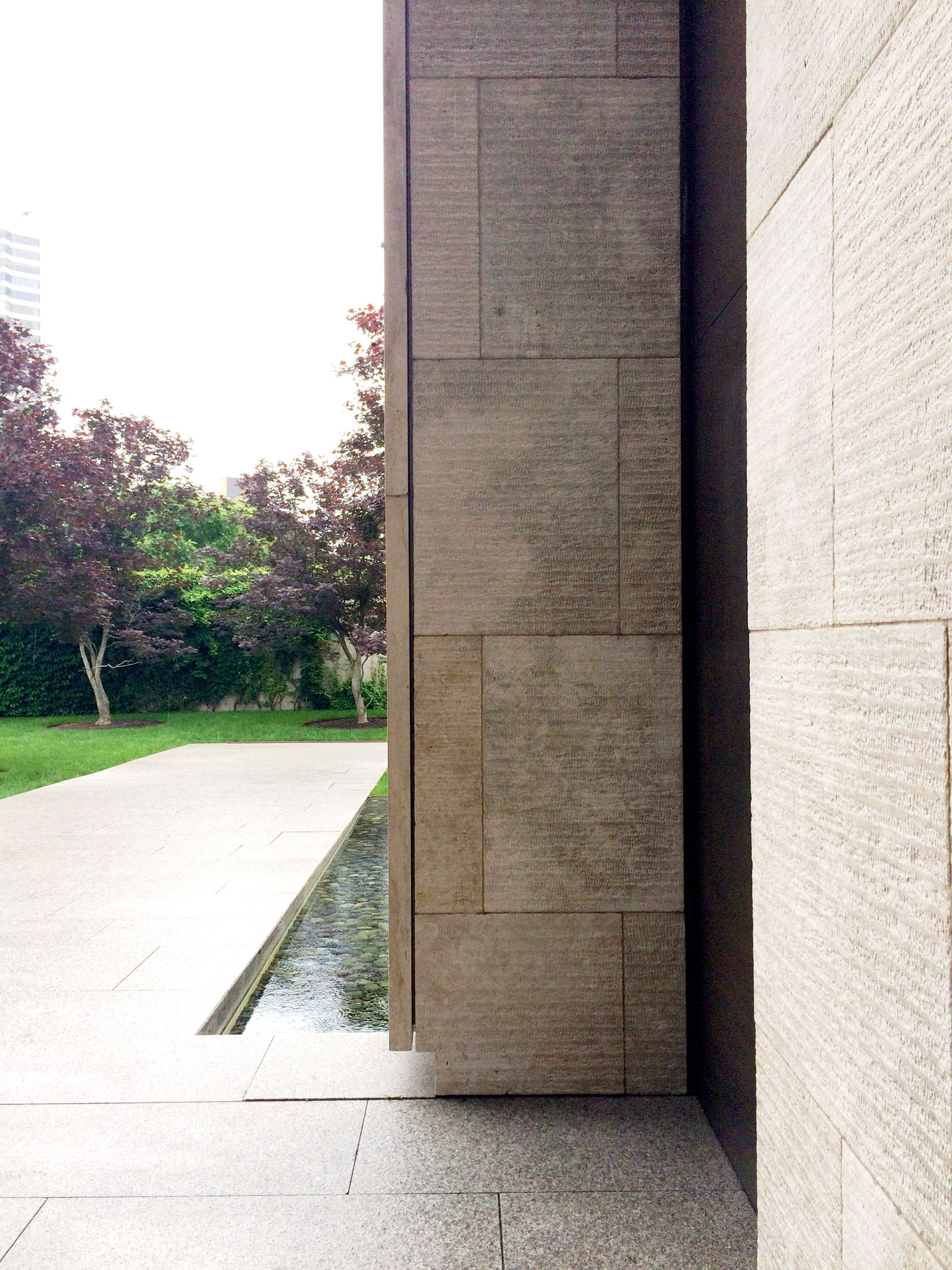 Beauty Between The Barnes Foundation By Tod Williams Billie